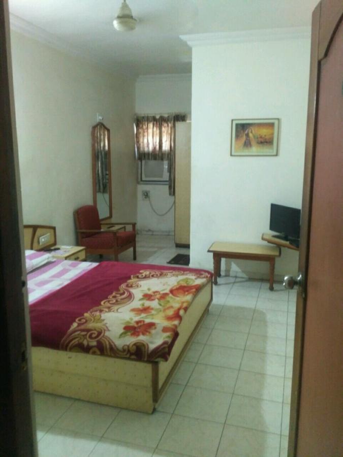 Rajshree Hotel Ahmedabad Exterior photo