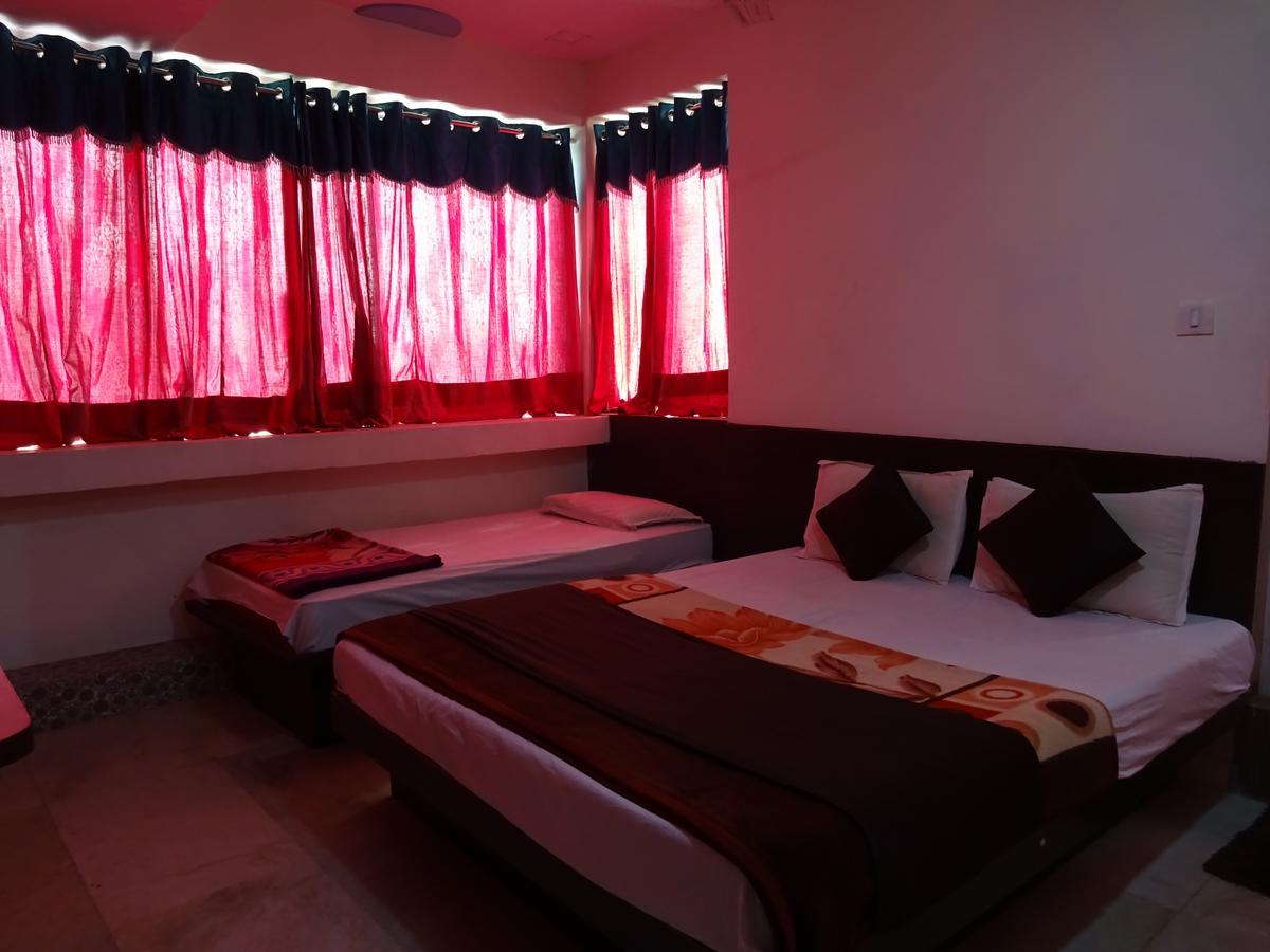 Rajshree Hotel Ahmedabad Exterior photo